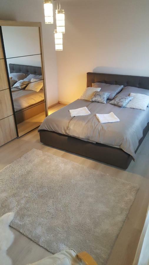 Gutenberg Utca Apartman סגד מראה חיצוני תמונה